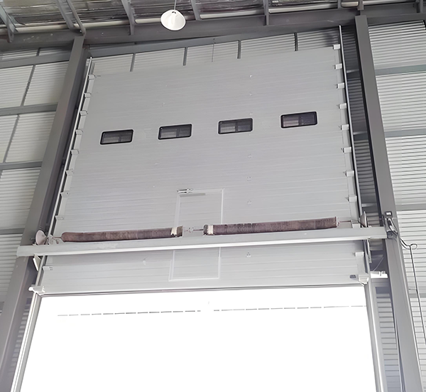 平利工业滑升门