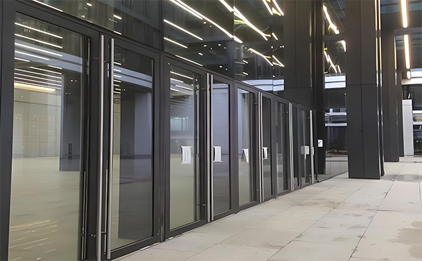 平利玻璃地弹门