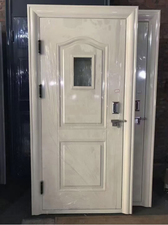 平利学校教室门 平利学校教室门