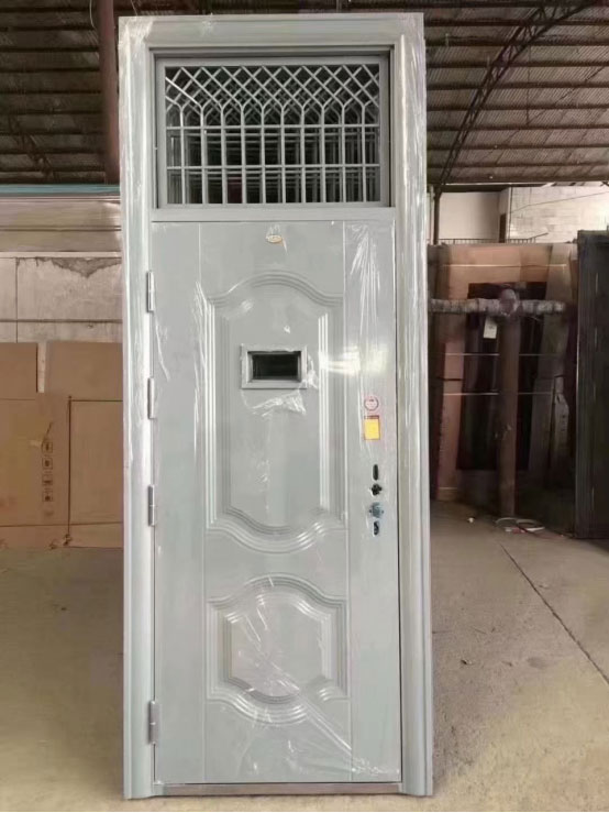 平利学校教室门 平利学校教室门