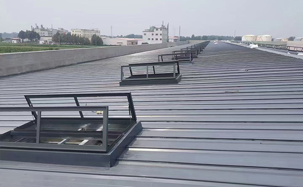 某中学室内体育馆平利排烟窗改造项目