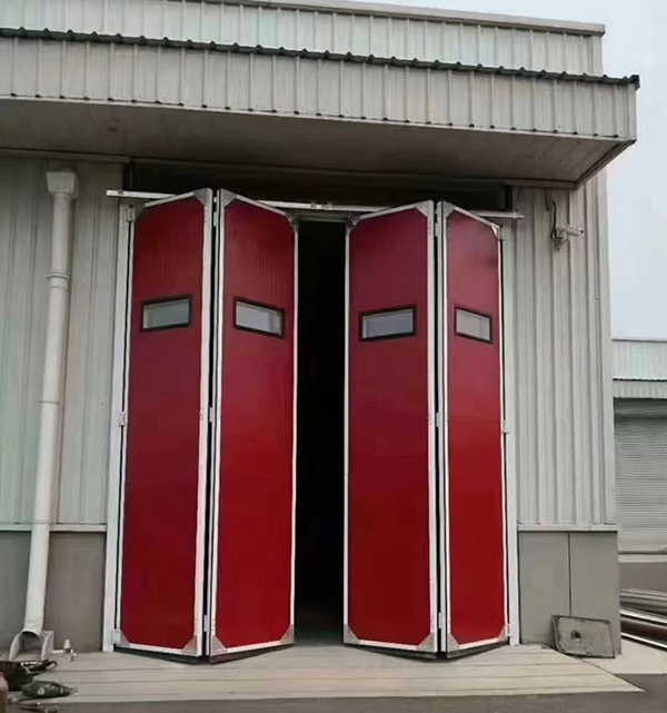 平利工业折叠门在大型装配车间出入口的应用实例